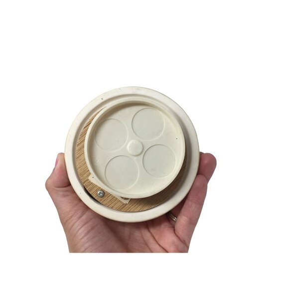 Vintage Schmid There was an old woman that lived in a shoe Music Box - Picture 5 of 7